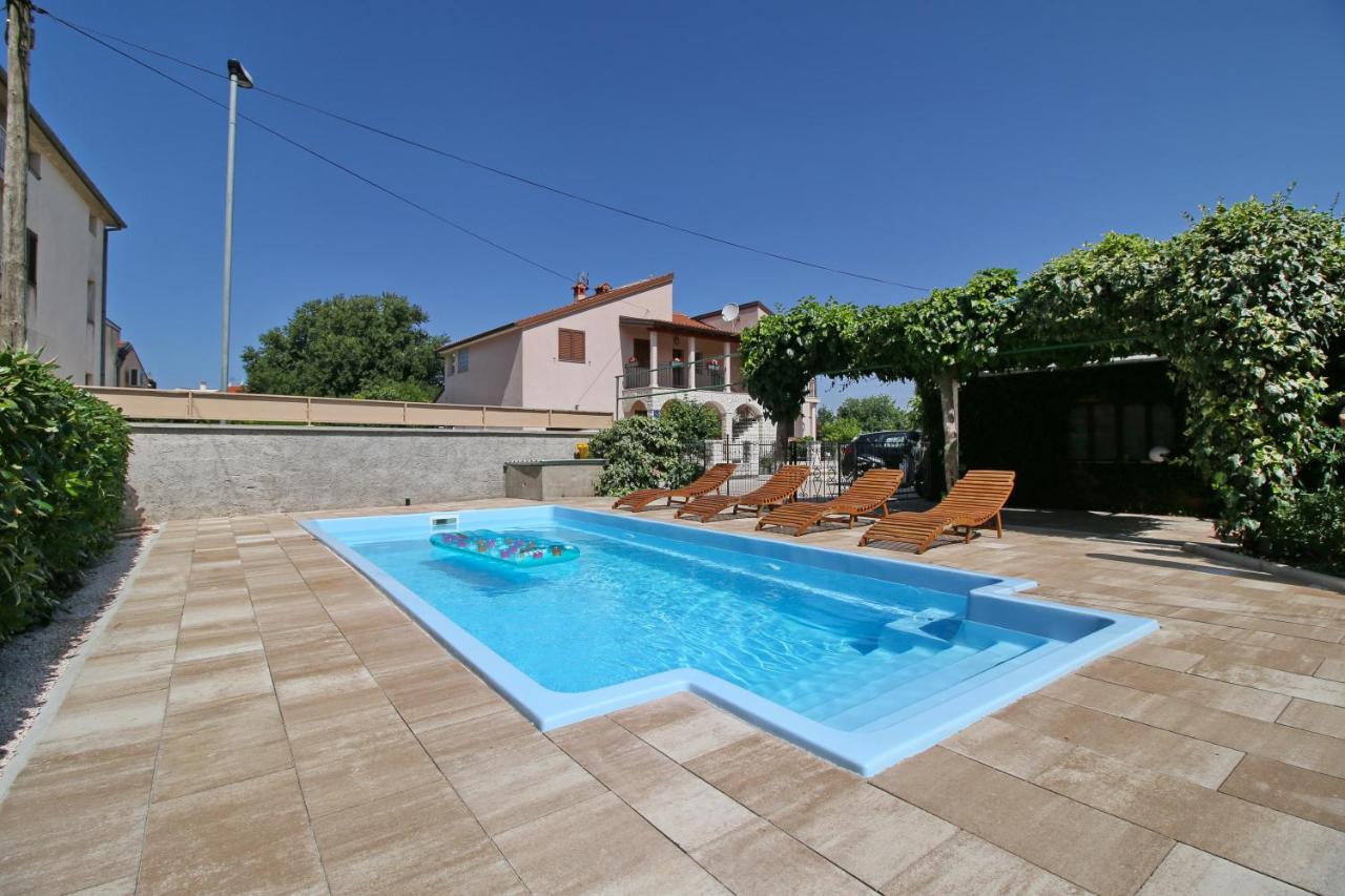 Apartment Nana Rovinj Exterior photo